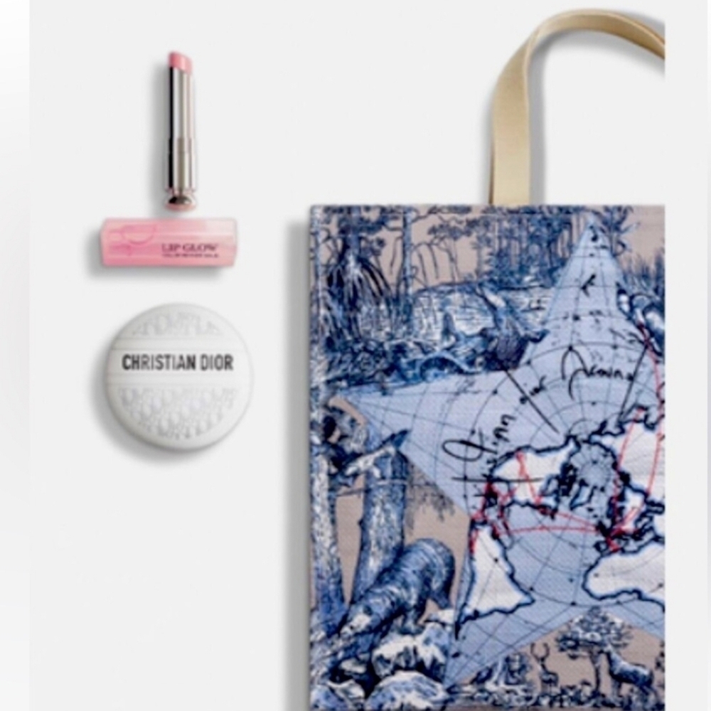 NIB DIOR VIP HOLIDAY Boxed Platinum Gift Set Large Tote + Le Baume + Lip Glow. - Picture 4 of 4